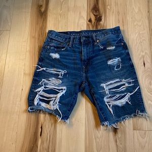 🌿American Eagle Men’s Distressed Denim Shorts🌿